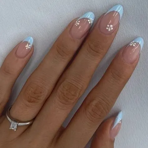 Baby Blue French Tip With Daisies